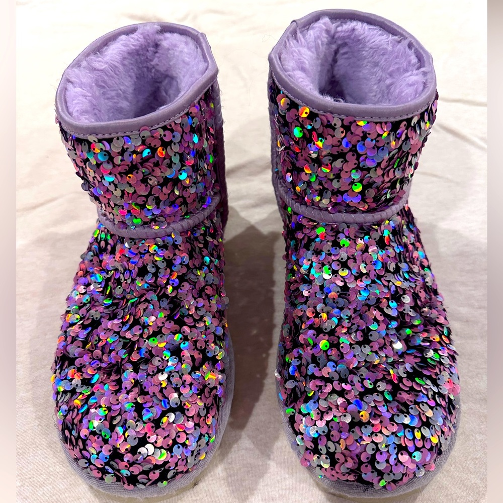 UGG Classic Mini Stellar Sequin Women’s 7